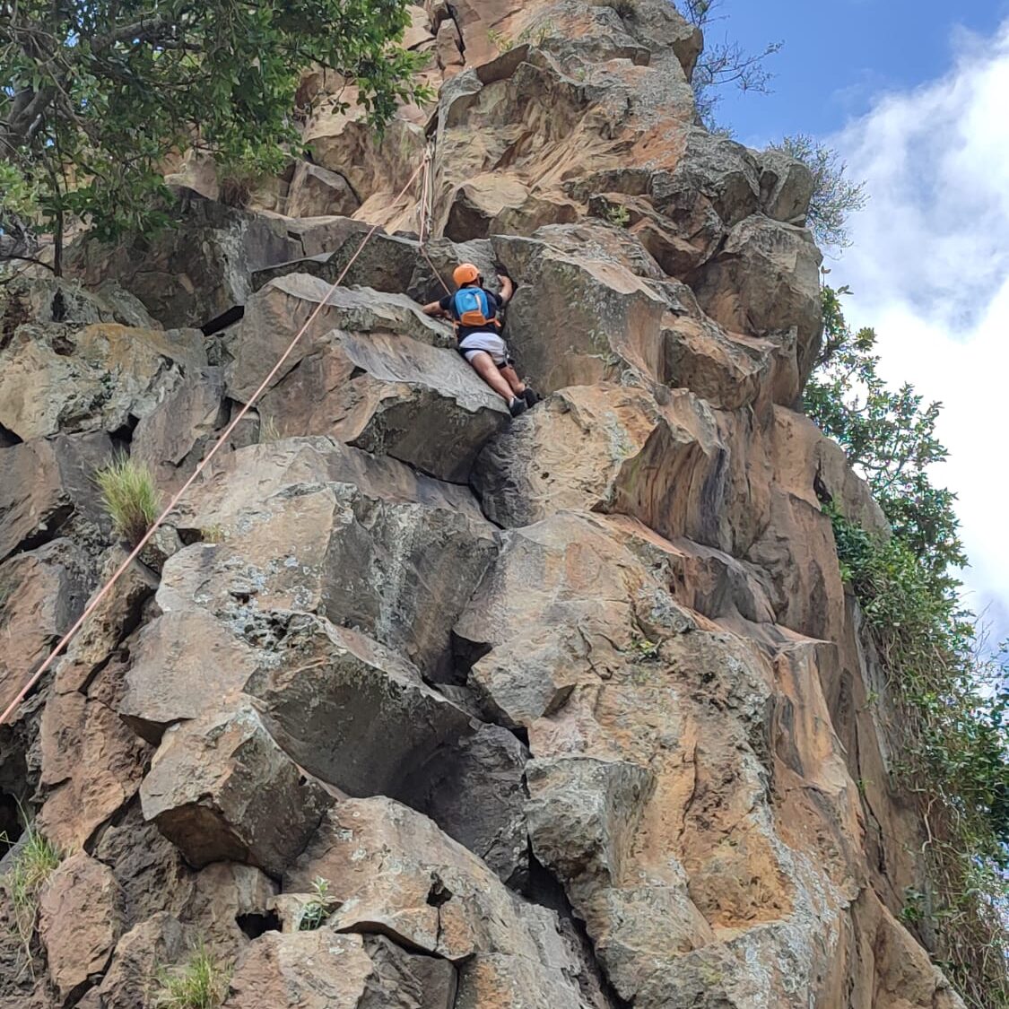 hell's gate national park climbing at fishers tower
